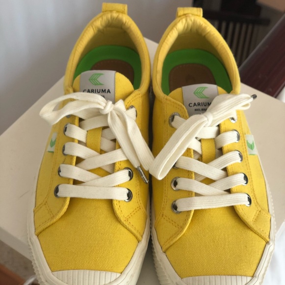cariuma women's sneakers